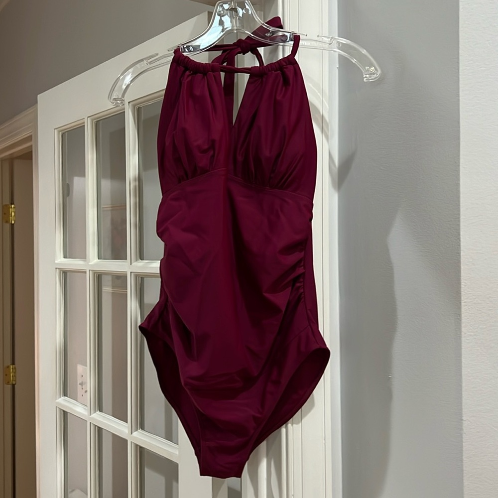 Maternity keyhole swimsuit